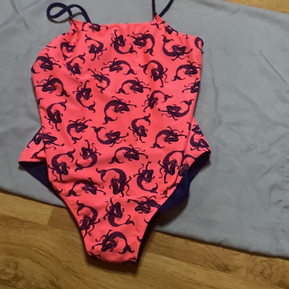 Swimsuit - Picture 4 of 4